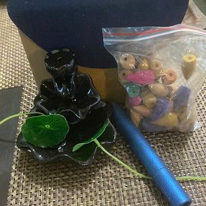 Miniature incense waterfall set